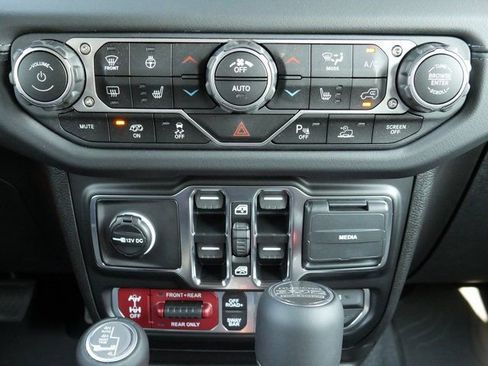 New 2025 Jeep Wrangler Unlimited Rubicon 392 AWD/4WD image 25