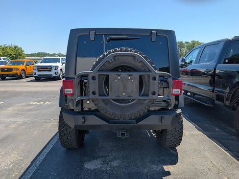 Used 2017 Jeep Wrangler Unlimited Sport w/ Quick Order Package 24S AWD/4WD image 8