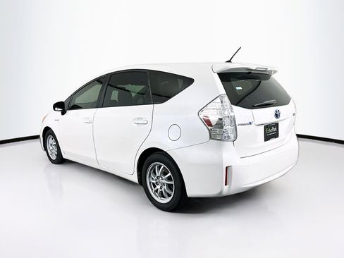 Used 2013 Toyota Prius V Two image 5