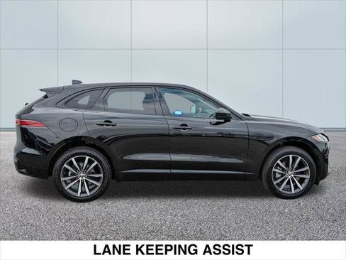 Used 2024 Jaguar F-PACE R-Dynamic S image 6