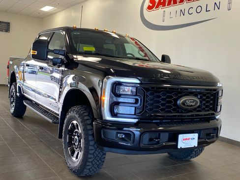 New 2026 Ford F250 4x4 Crew Cab Super Duty image 9