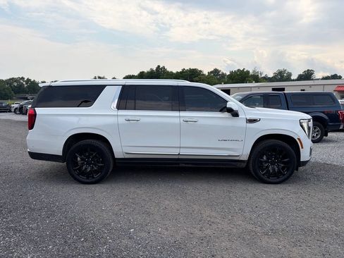 Used 2025 GMC Yukon XL Denali w/ Sun & Power Step Package AWD/4WD image 14