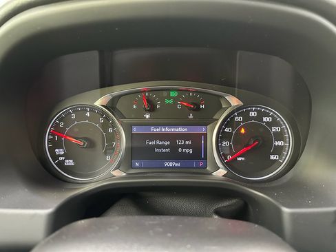 Used 2023 GMC Acadia SLT w/ Preferred Package image 28