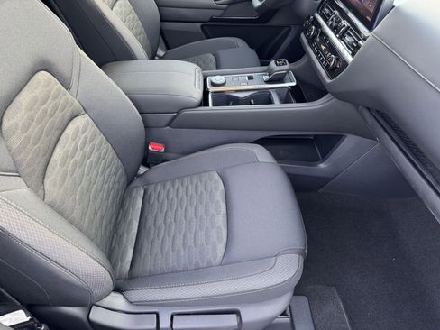 New 2026 Nissan Pathfinder SV image 22