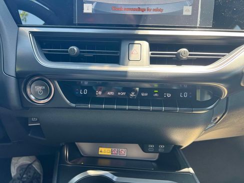 New 2026 Lexus UX 300h AWD image 28