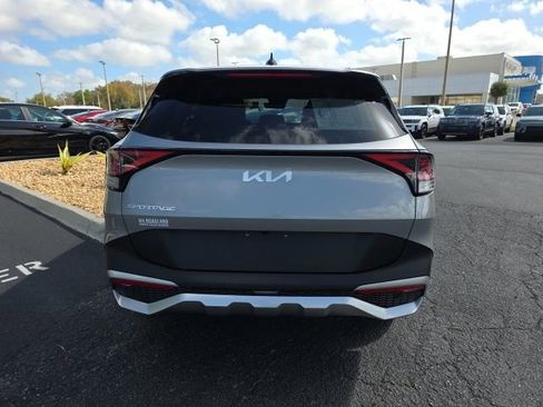 Used 2025 Kia Sportage LX image 20