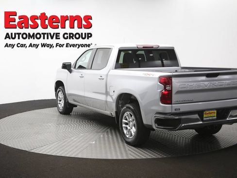 Used 2022 Chevrolet Silverado 1500 LT AWD/4WD image 67