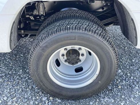 New 2026 Ford F350 XLT w/ XLT Premium Package AWD/4WD image 14