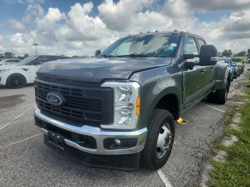 Used 2023 Ford F350 XL w/ 360-Degree Camera Package AWD/4WD image 3