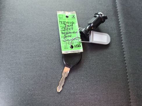 Used 2004 Jeep Wrangler Unlimited image 36