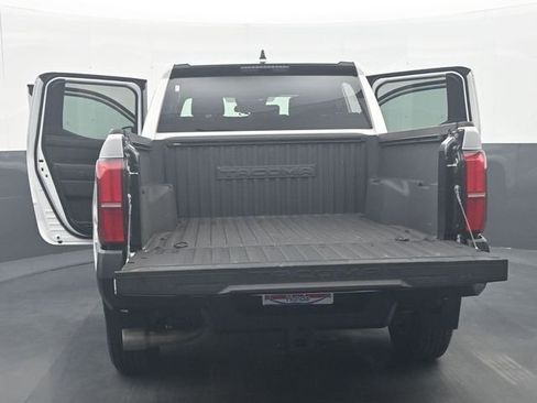 Used 2024 Toyota Tacoma SR image 40