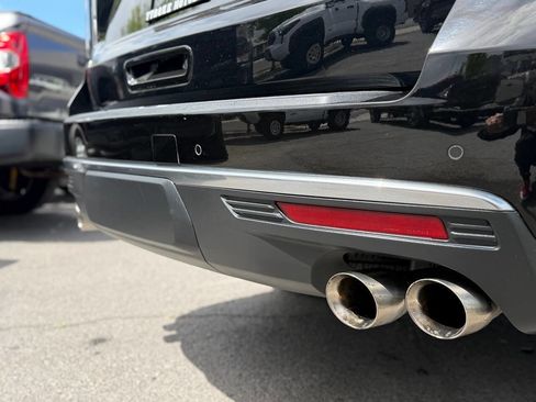 Used 2021 Chevrolet Suburban High Country image 30