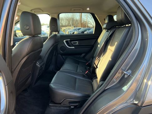 Used 2019 Land Rover Discovery Sport SE AWD/4WD image 26