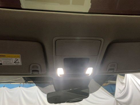 Certified 2023 Honda Pilot Touring image 36