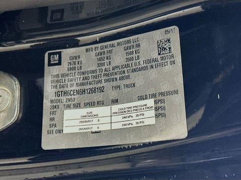 Used 2017 GMC Canyon SLE w/ All Terrain X Package image 32