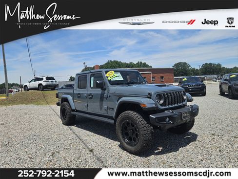 New 2026 Jeep Gladiator Sport AWD/4WD image 1