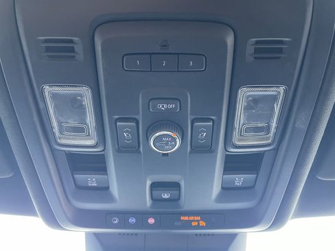Used 2021 Cadillac Escalade ESV Sport w/ Driver Assist Tech Package AWD/4WD image 35