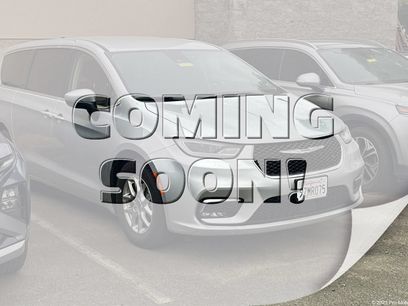Used 2023 Chrysler Pacifica Touring-L