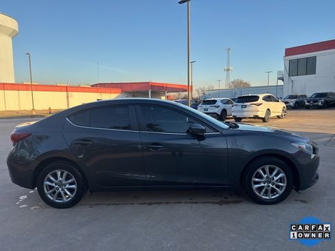 Used 2016 MAZDA MAZDA3 i Grand Touring image 4