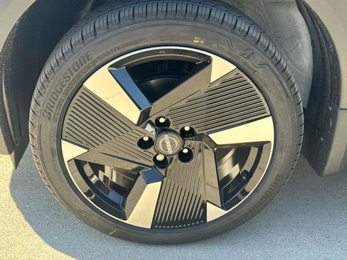 New 2026 Nissan Kicks SR w/ Illumination Package FWD image 6