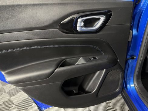 Used 2025 Jeep Compass Latitude w/ Altitude Special Edition image 27