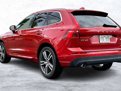 Used 2019 Volvo XC60 T5 Momentum w/ Premium Package image 12