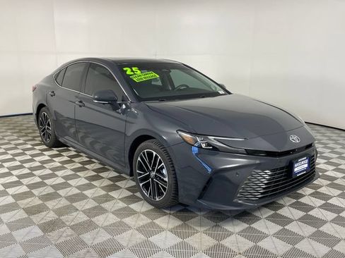 Used 2025 Toyota Camry XLE w/ Premium Plus Package AWD/4WD image 27