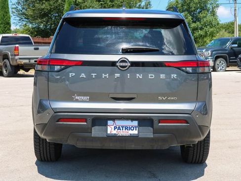 Used 2022 Nissan Pathfinder SV AWD/4WD image 5