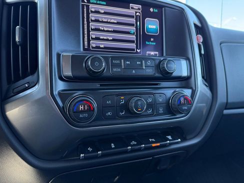 Used 2019 Chevrolet Silverado 2500 LT w/ LT Convenience Package image 18