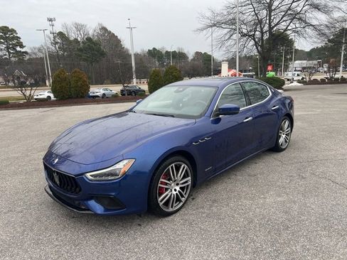 Used 2018 Maserati Ghibli S GranSport image 1