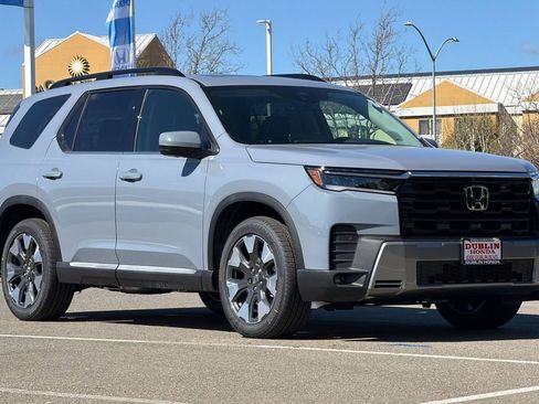 New 2026 Honda Pilot Elite image 2