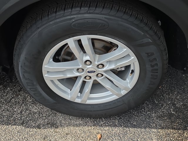 Certified 2023 Ford Explorer XLT RWD image 8