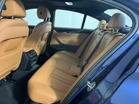Used 2019 BMW 530i xDrive image 19