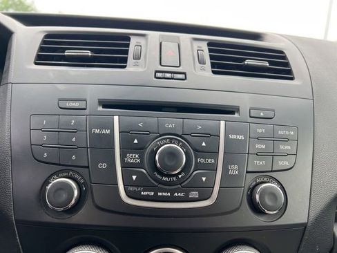 Used 2014 MAZDA MAZDA5 Sport FWD image 18