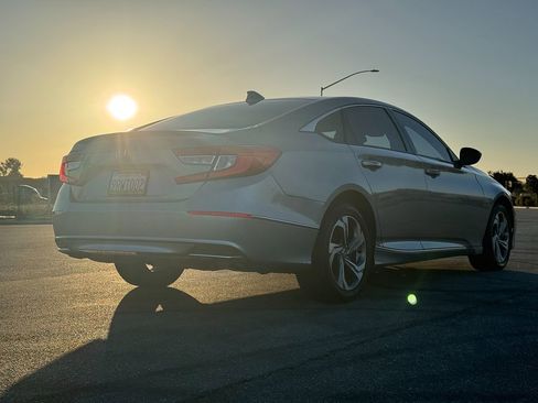 Used 2019 Honda Accord EX image 7