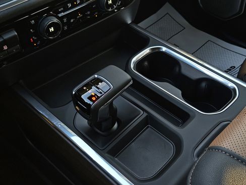 New 2026 Chevrolet Silverado 1500 High Country image 18