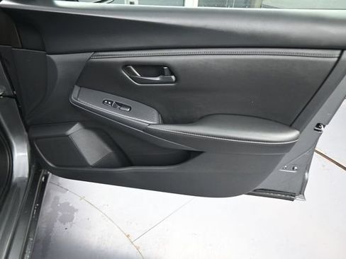 Used 2025 Nissan Sentra S FWD image 13