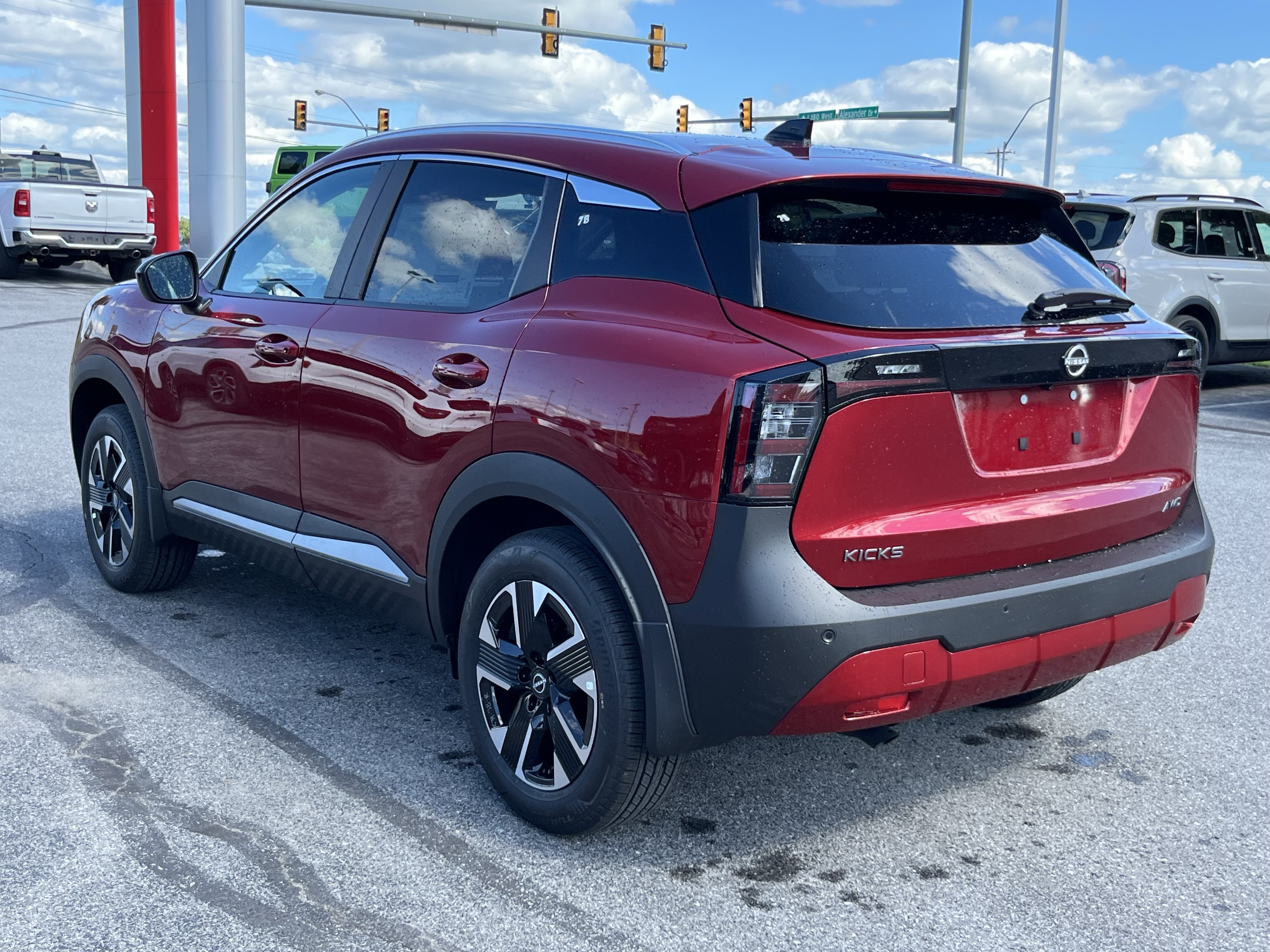 New 2026 Nissan Kicks SV w/ SV Premium Package AWD/4WD image 8