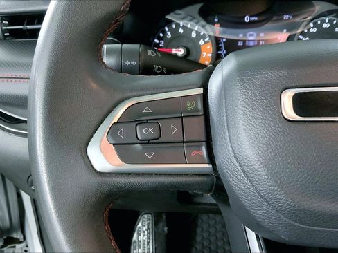 Used 2024 Jeep Compass Trailhawk image 18