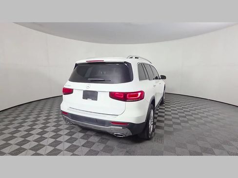 Used 2020 Mercedes-Benz GLB 250 image 41