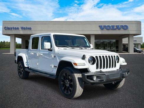 Used 2023 Jeep Gladiator Overland image 1