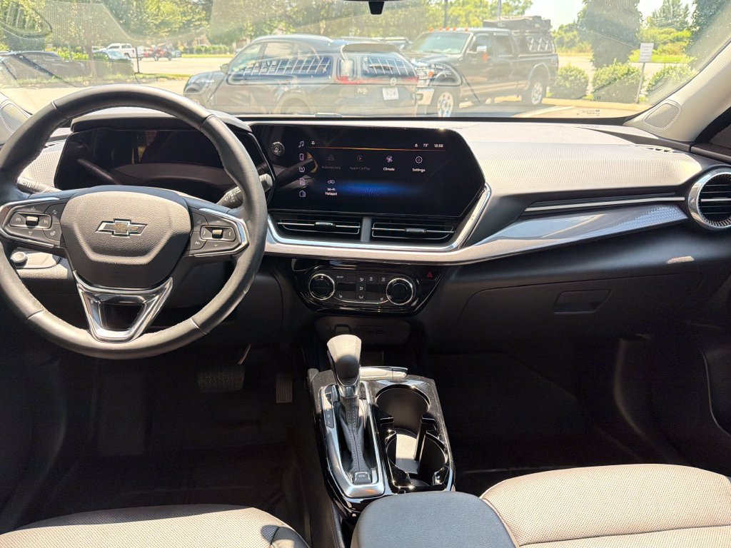 Used 2025 Chevrolet Trax ACTIV w/ Driver Confidence Package FWD image 26