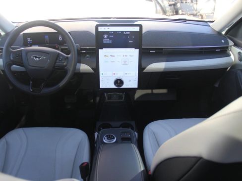 Certified 2022 Ford Mustang Mach-E Premium image 12