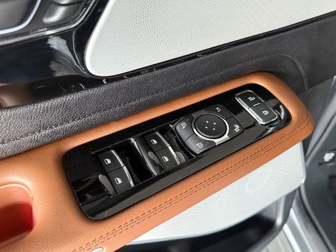 Used 2023 Lincoln Aviator Reserve w/ Equipment Group 201A image 13