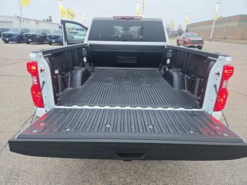 Used 2025 Chevrolet Silverado 2500 LT w/ Safety Package image 30
