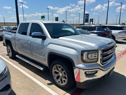 Used 2017 GMC Sierra 1500 SLT RWD image 3
