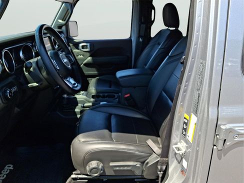 Used 2021 Jeep Wrangler Unlimited Sahara AWD/4WD image 60