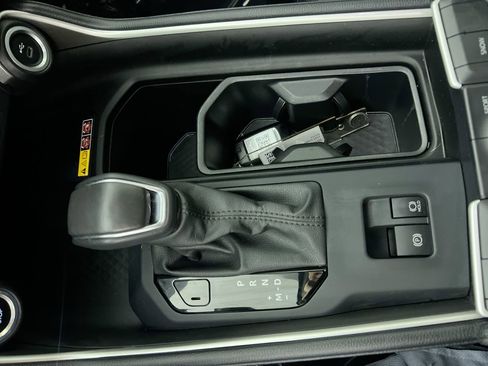 Used 2024 Toyota Grand Highlander Limited image 20