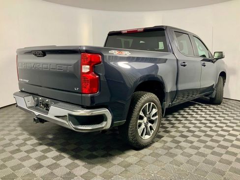 Used 2022 Chevrolet Silverado 1500 LT AWD/4WD image 14