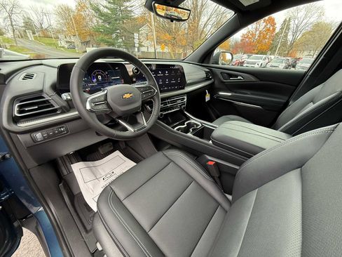 New 2026 Chevrolet Traverse LT image 17